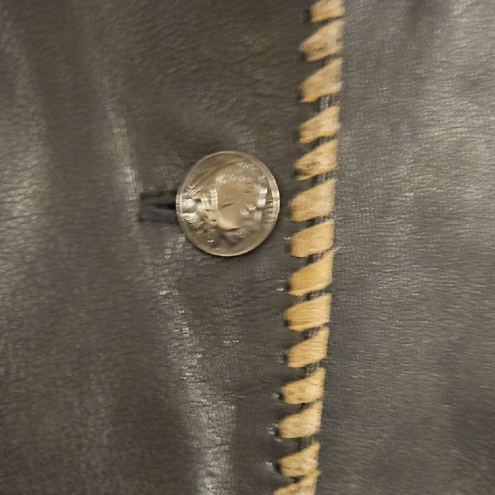 Elegant Black and Tan Genuine Leather Western Style Trench Jacket - Picture 8 of 11